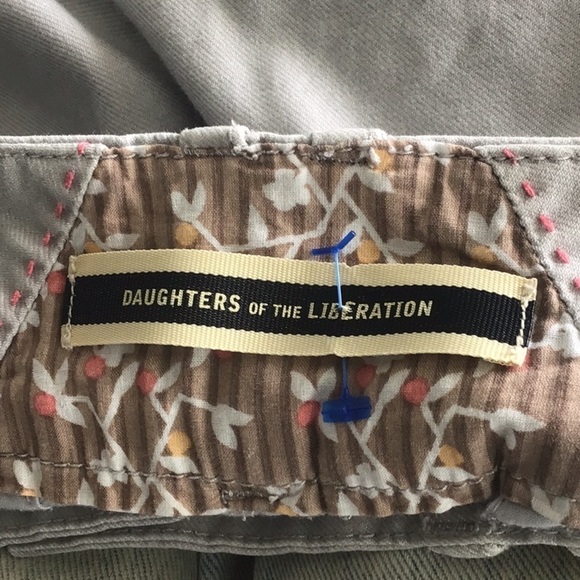 Anthropologie Daughters Of The Liberation Flare Wide Leg cuffed gray Pants Sz 6 - Picture 5 of 8